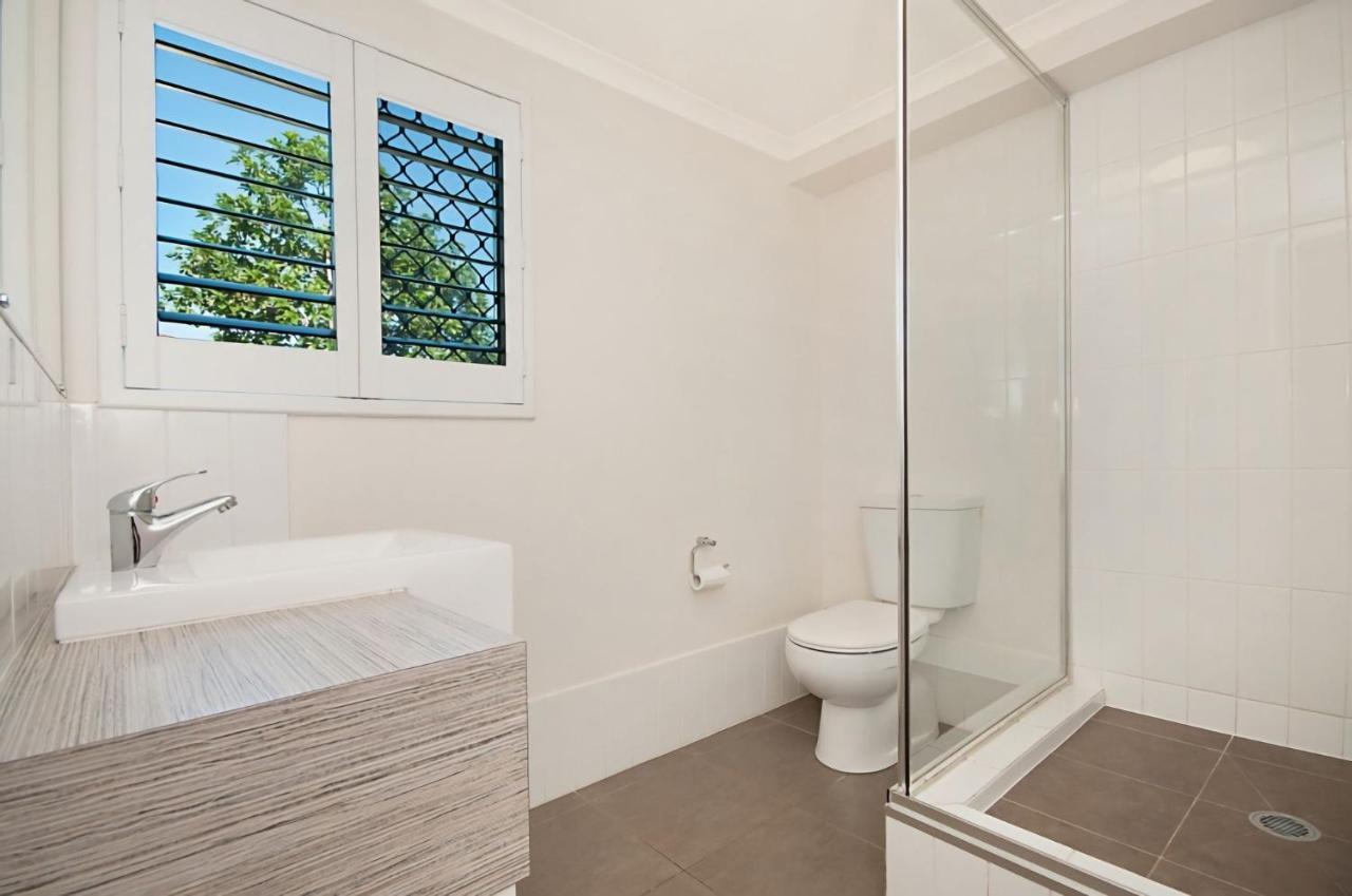 Convent Cottage - Pet Friendly Home In The Centre Of Town Yamba Exterior foto